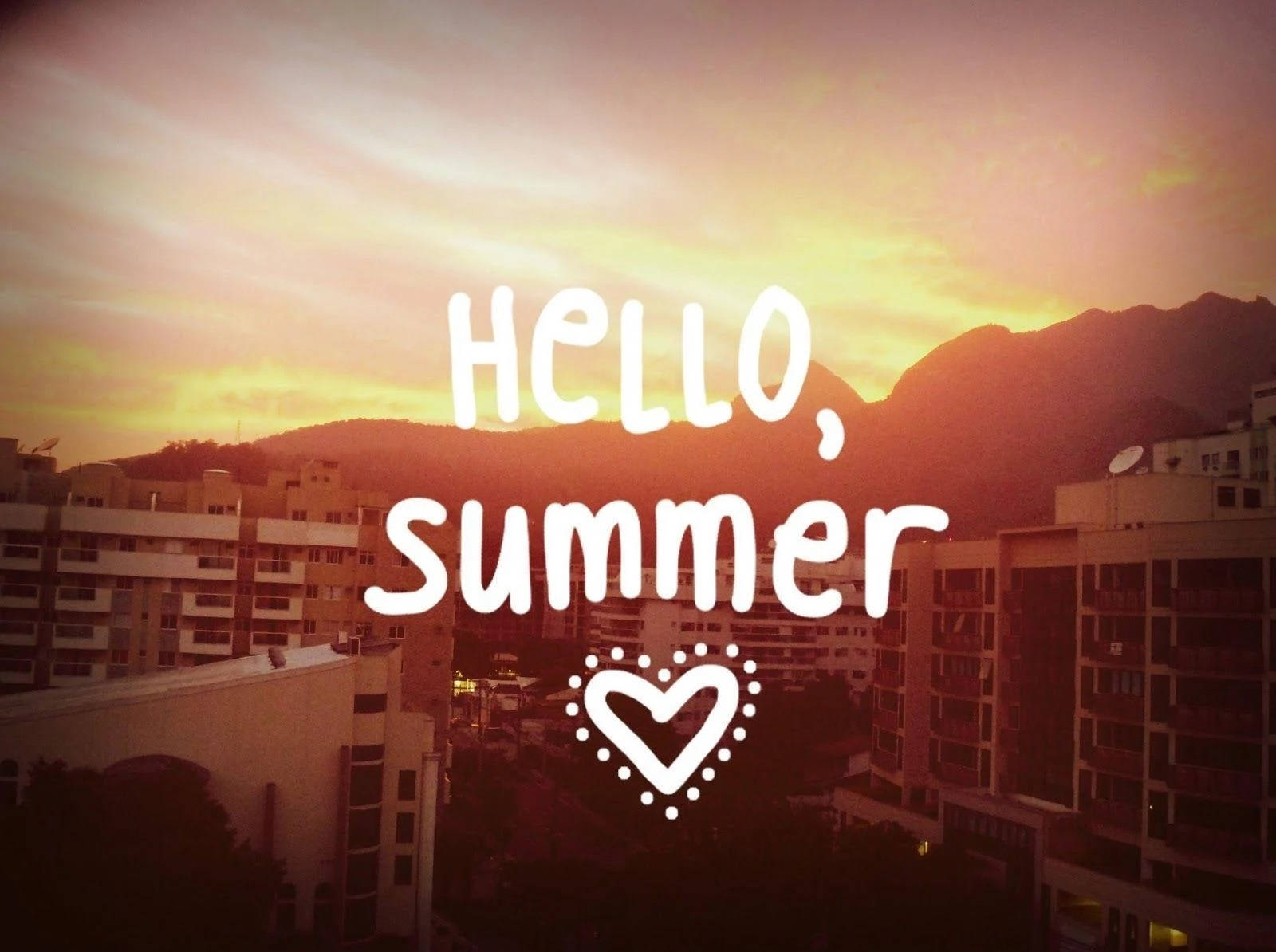 Hello Summer Aesthetic Sunset Wallpaper