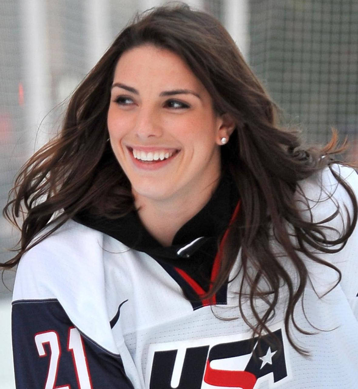 Hilary Knight Ice Hockey Player Wallpaper