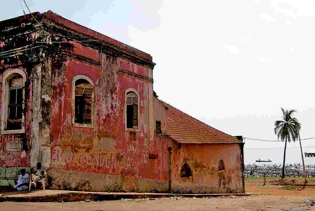 “historic Architecture In Bissau-velho, Guinea-bissau” Wallpaper