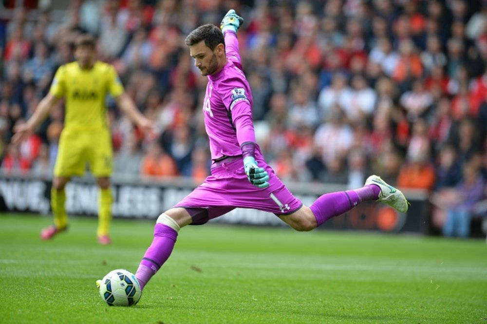 Hugo Lloris Pink Uniform Wallpaper