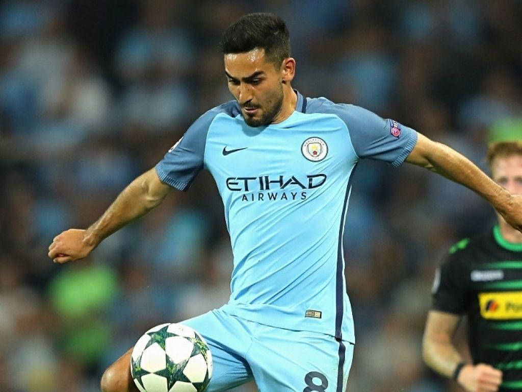 Ilkay Gundogan Wearing Blue Jersey Wallpaper