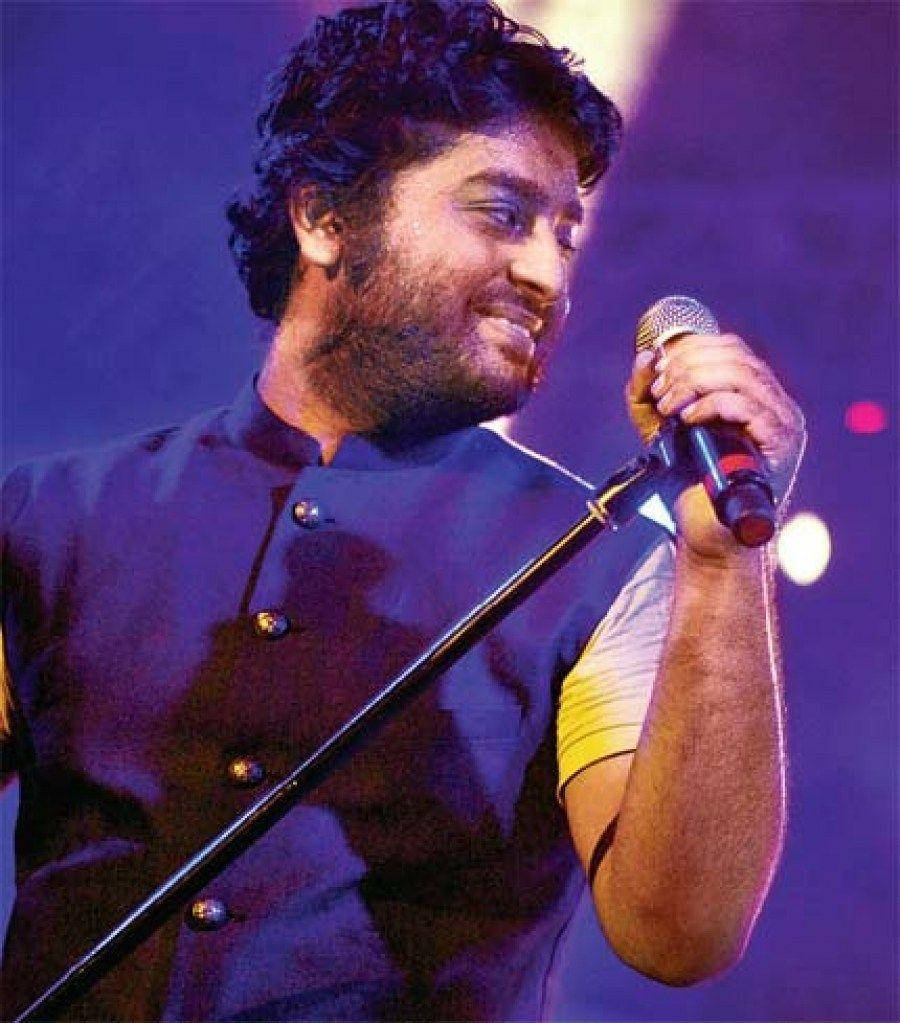 Indian Musician Arijit Singh Candid Shot Wallpaper