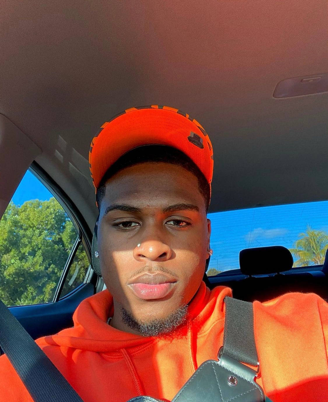 Instagram Star Swavy Lee Orange Outfit Car Selfie Wallpaper