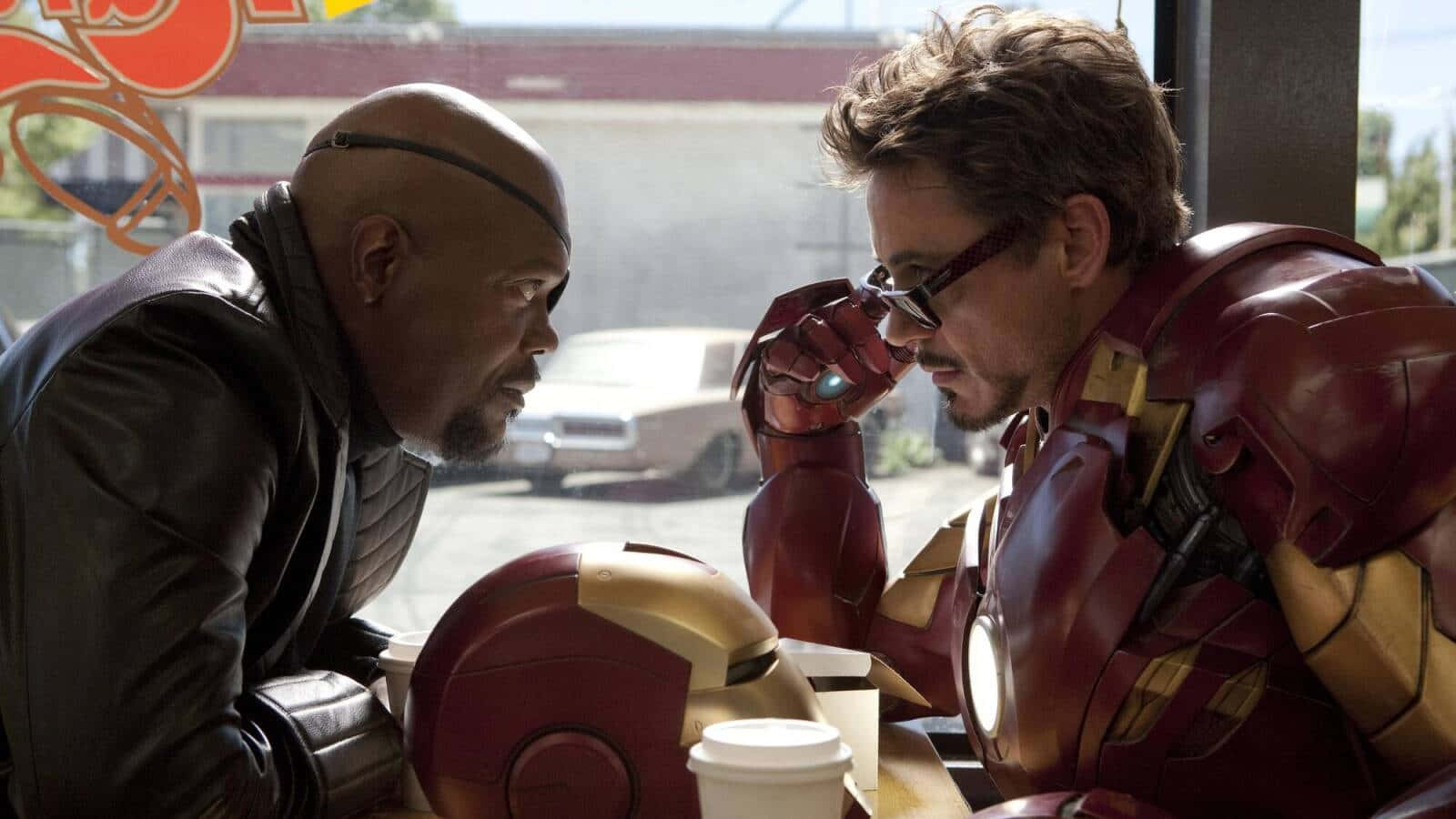 Iron_ Man_2_ Intense_ Discussion Wallpaper