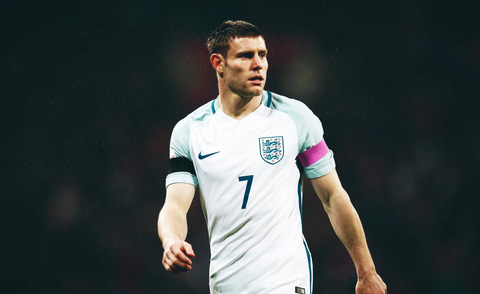 James Milner Playing For England Wallpaper