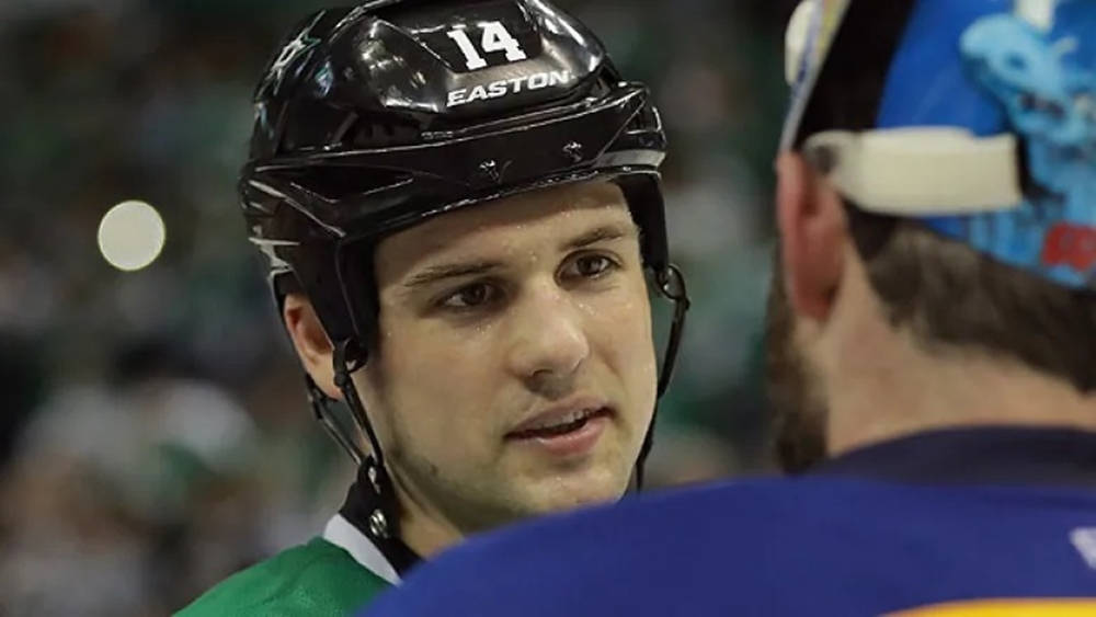 Jamie Benn Zoomed In Face Wallpaper