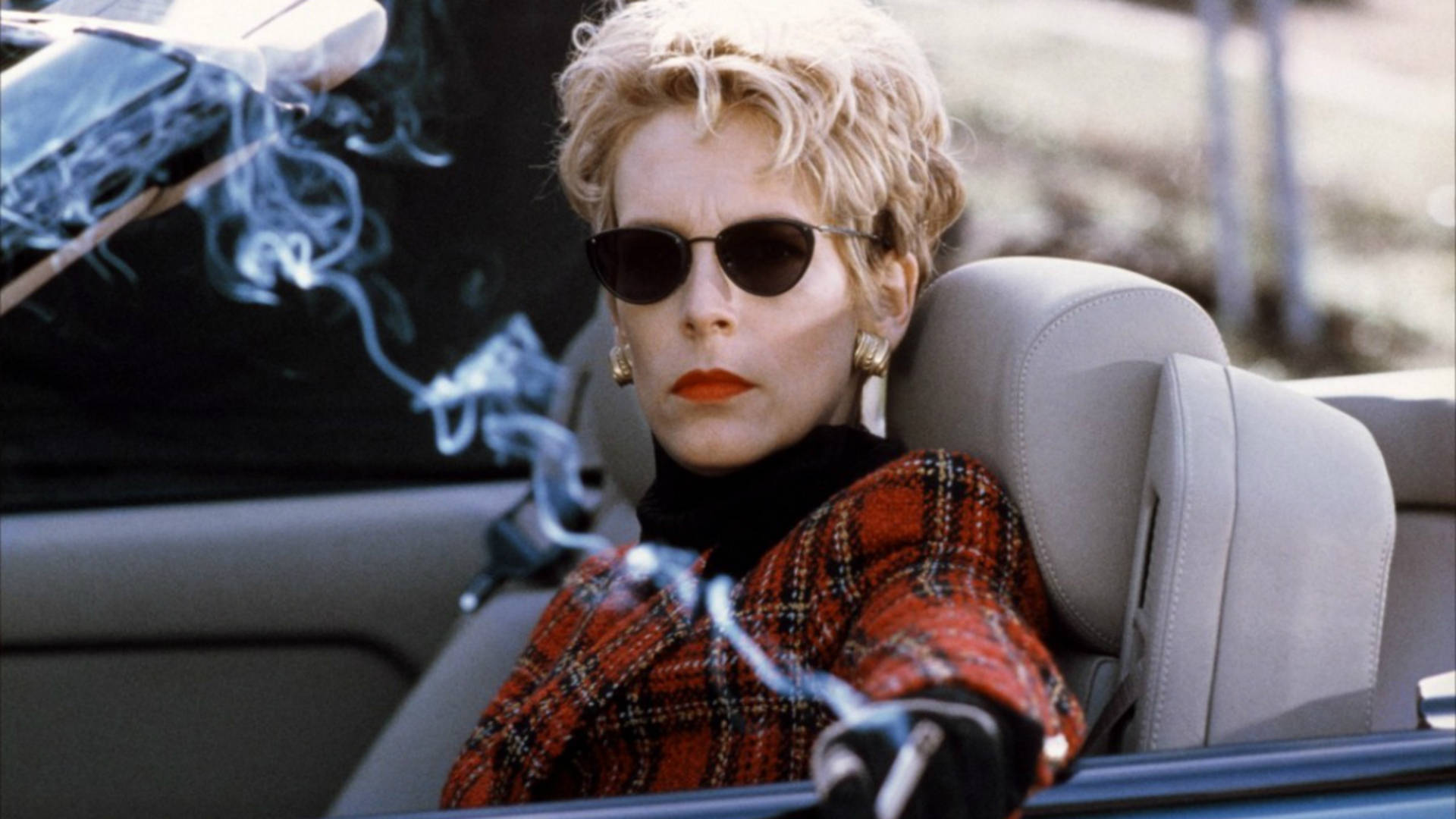 does jamie lee curtis smoke cigarettes Smoking Wallpaper Jamie Lee Curtis celebrates 25