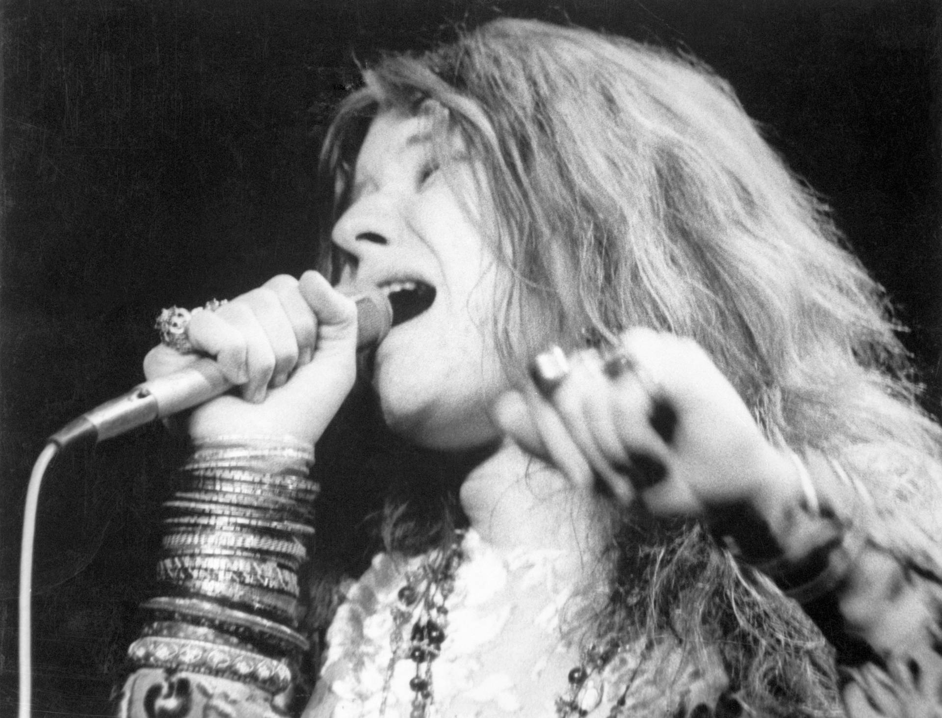 Janis Joplin Incredible Performance Wallpaper