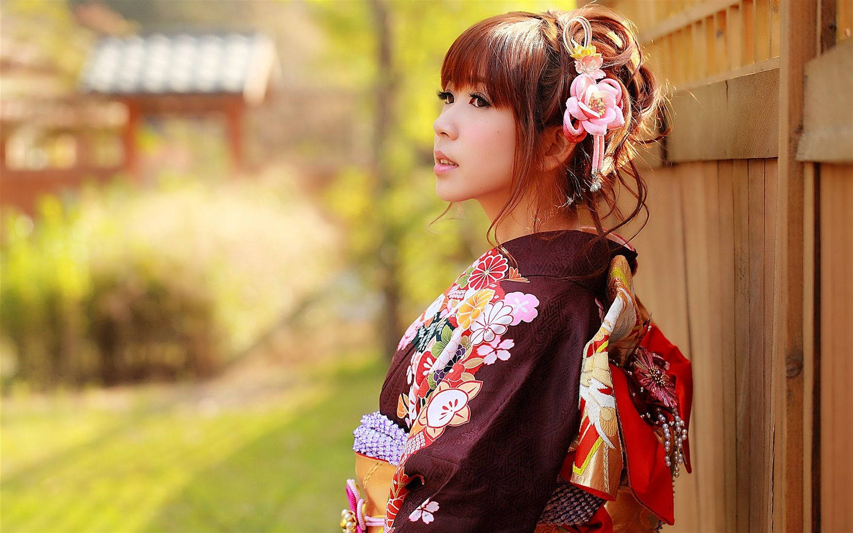 Japan Girl Beautiful Portrait Wallpaper