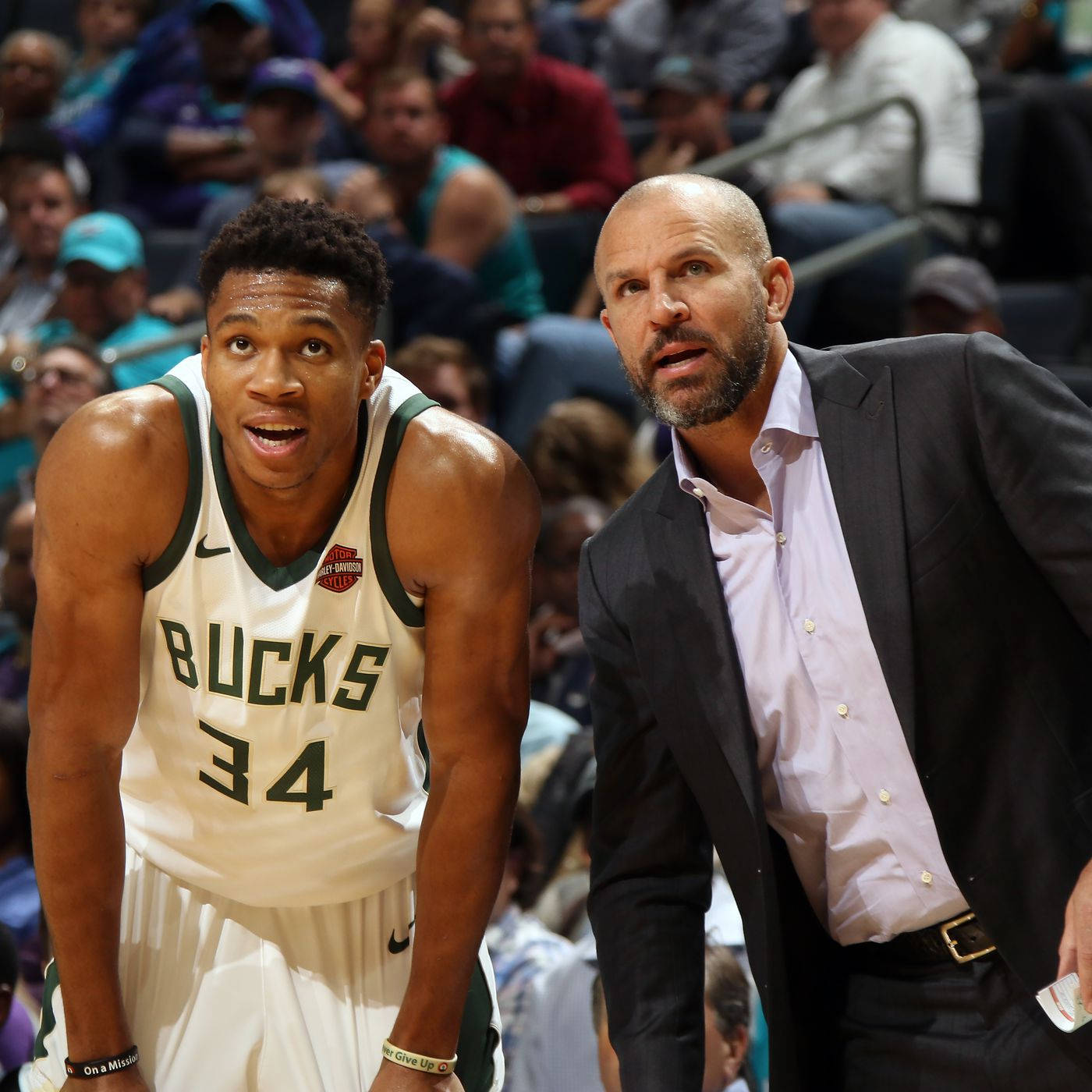 Jason Kidd With Giannis Antetokounmpo Wallpaper