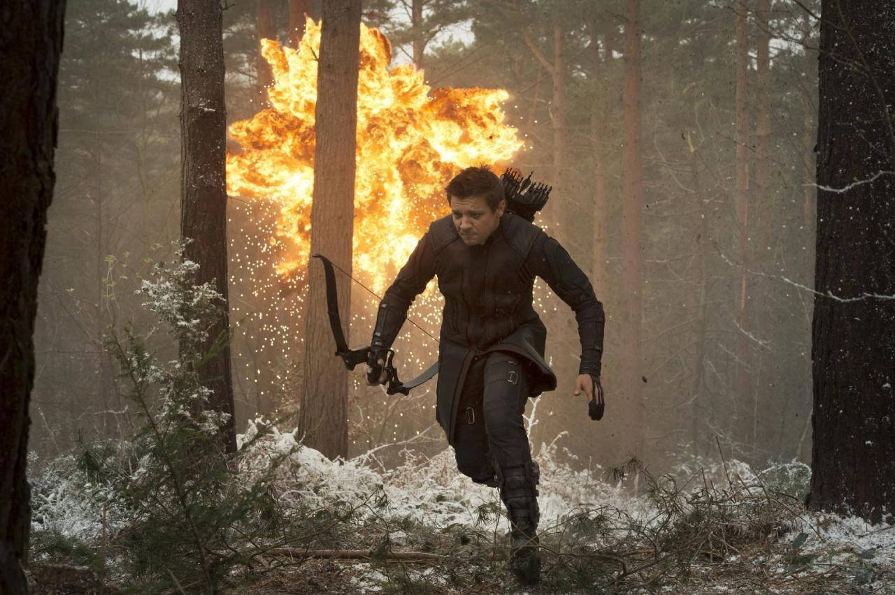 Jeremy Renner Running Away Wallpaper