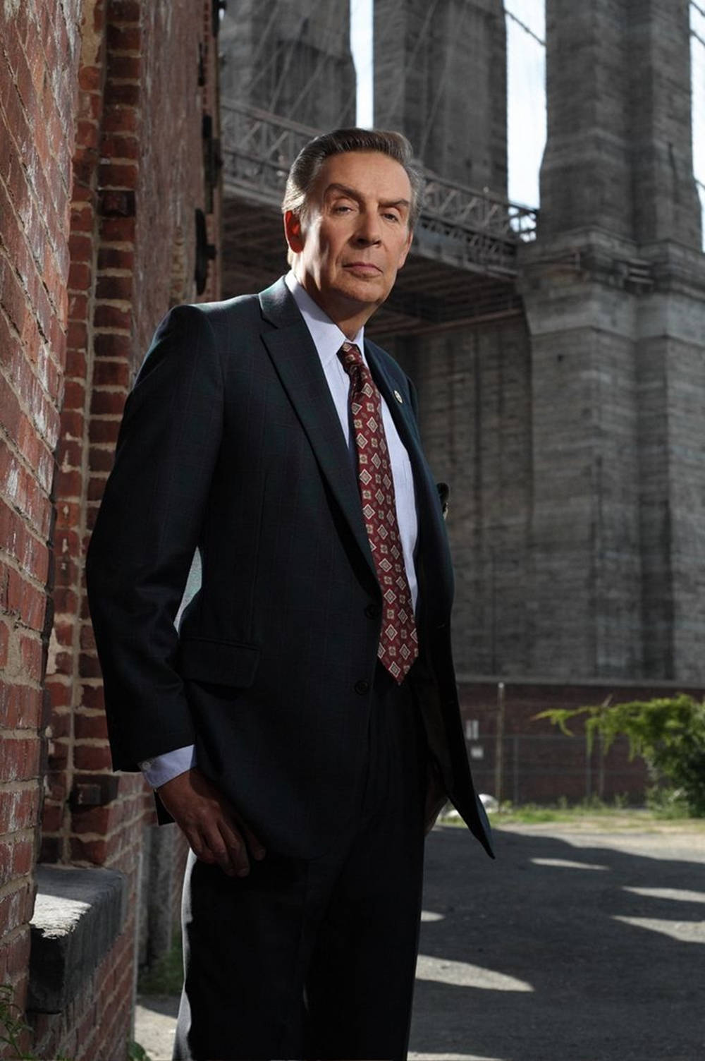 Jerry Orbach In His Iconic Role In Law And Order Wallpaper