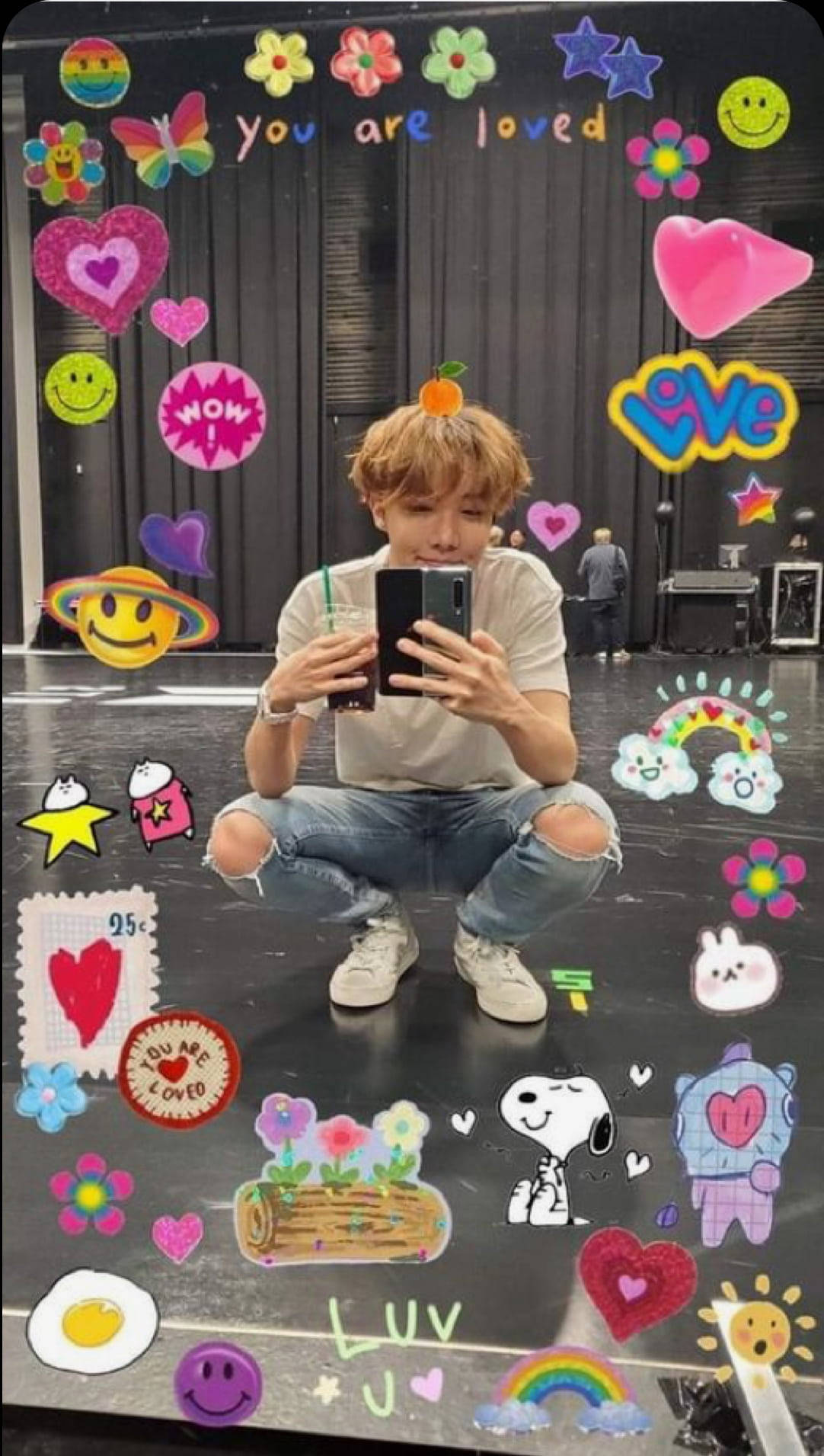 Jhope Cute Mirror Selfie Wallpaper