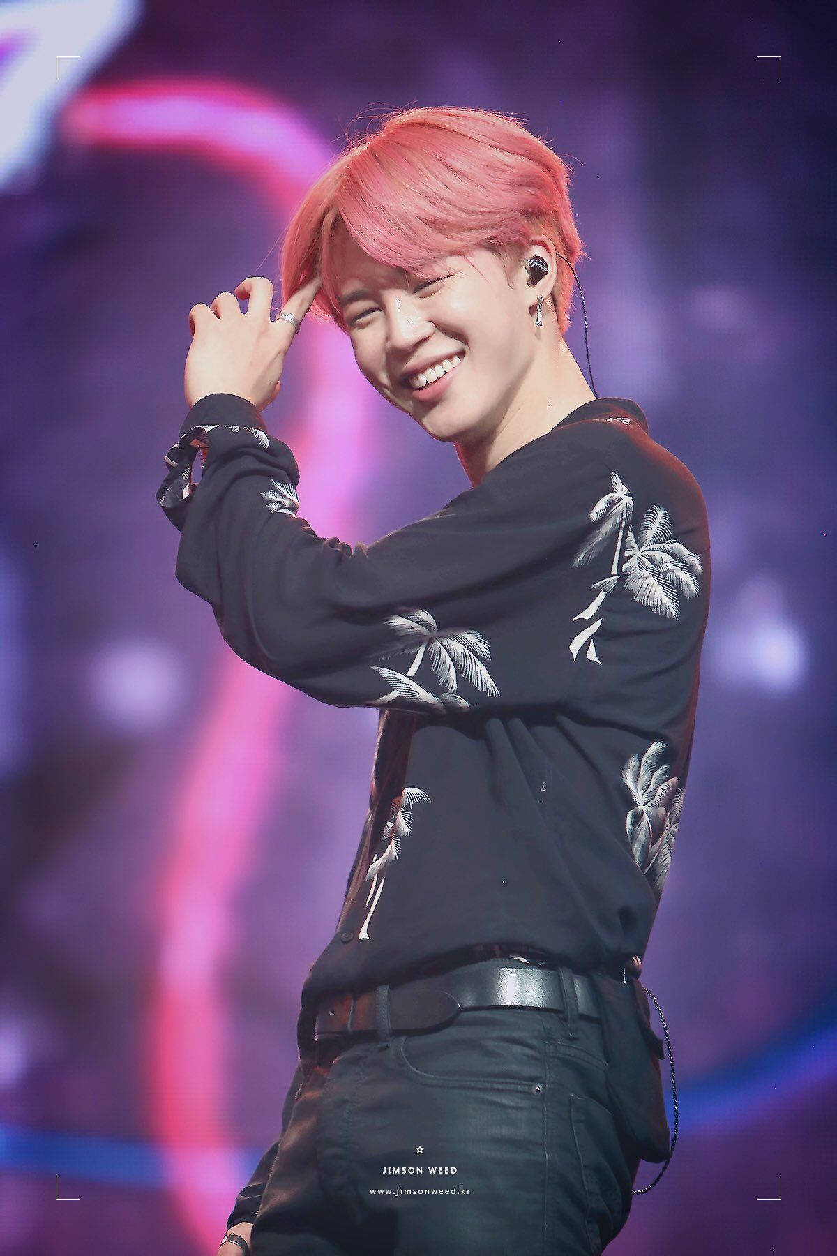 Jimin Bts Cute Grin Wallpaper