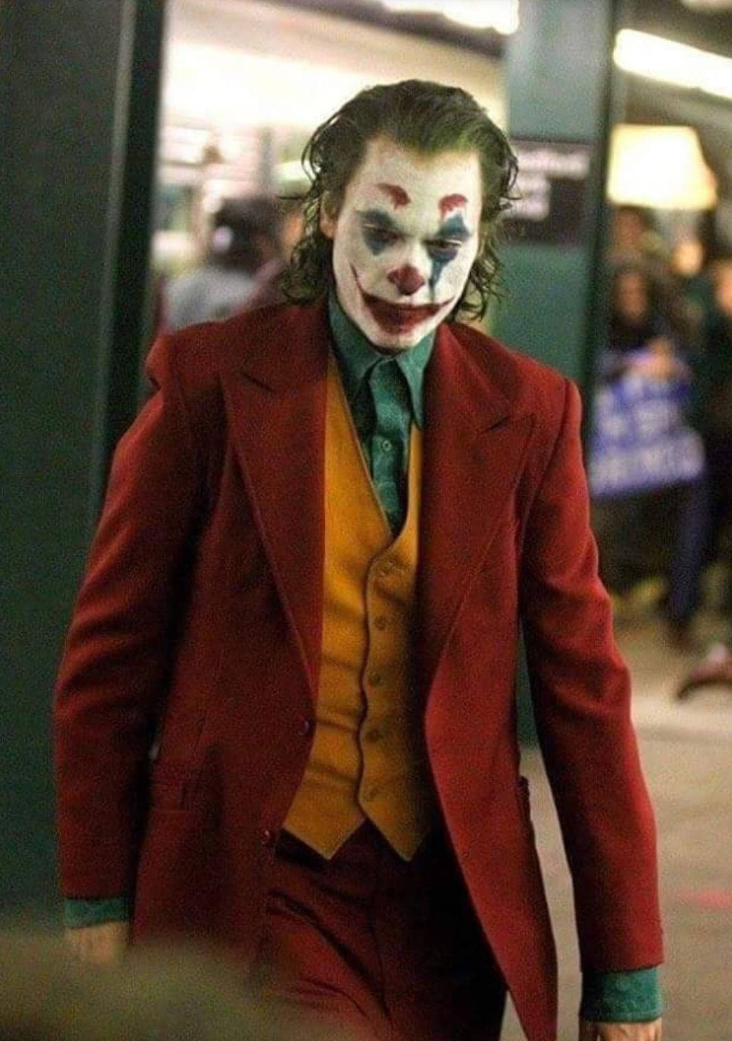 Joker 2019 Serious Face Wallpaper