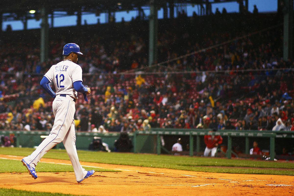 Jorge Soler Jogging Towards The Crowd Wallpaper