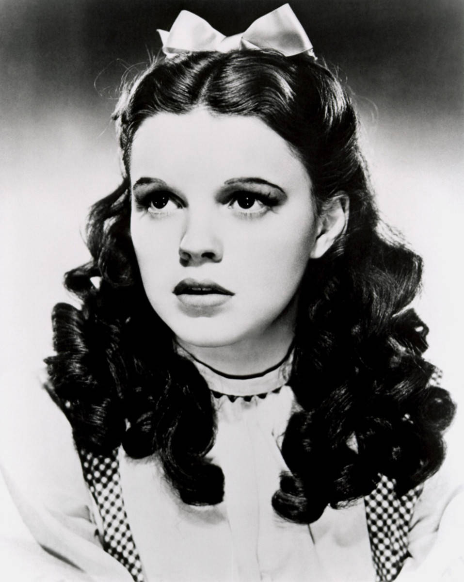 Judy Garland In Her Iconic Role As Dorothy Gale In 