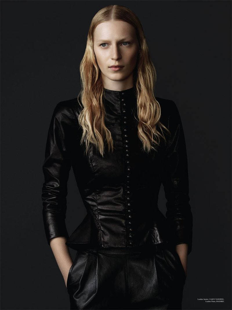 Julia Nobis Model Wallpaper