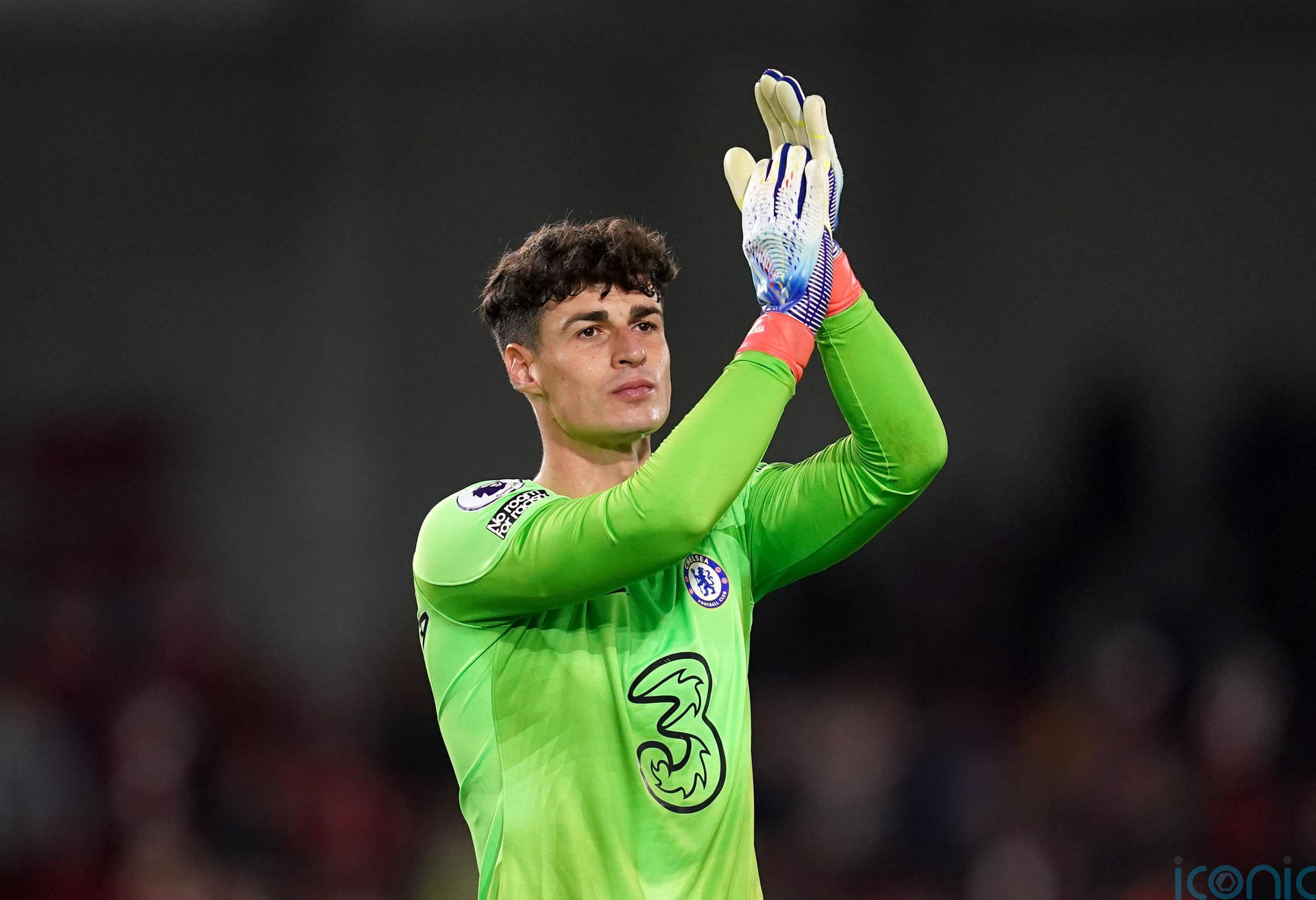 Kepa Arrizabalaga Clapping Wallpaper