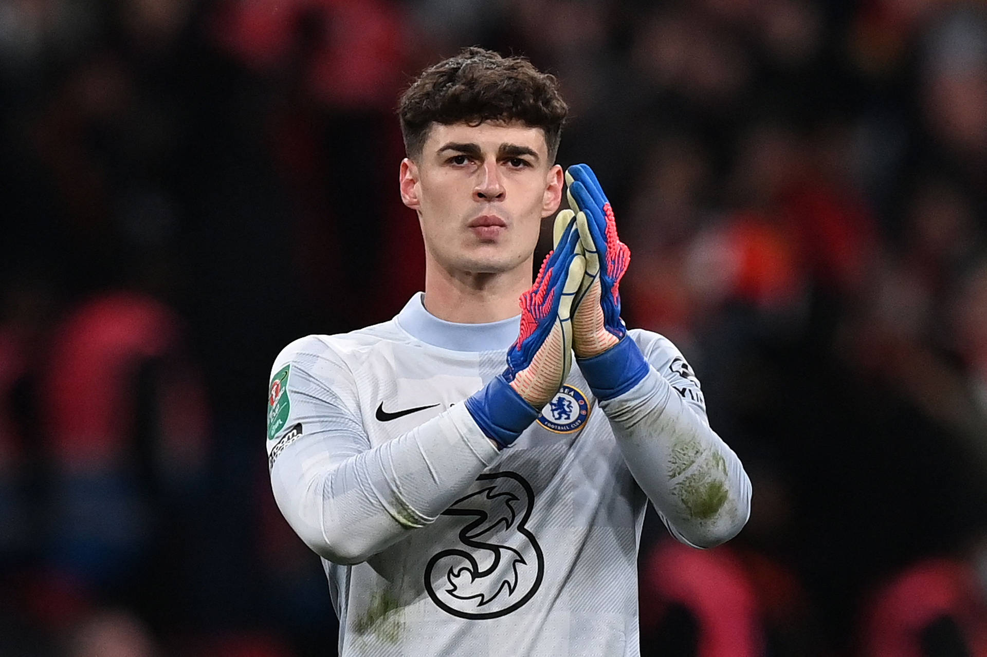 Kepa Arrizabalaga Clapping During Game Wallpaper