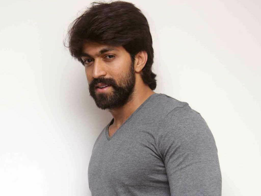 Kgf Star Yash In An Intense Look Wallpaper