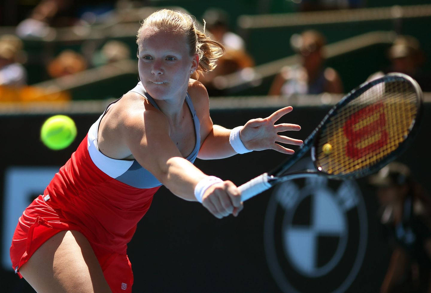 Kiki Bertens In Action Wallpaper