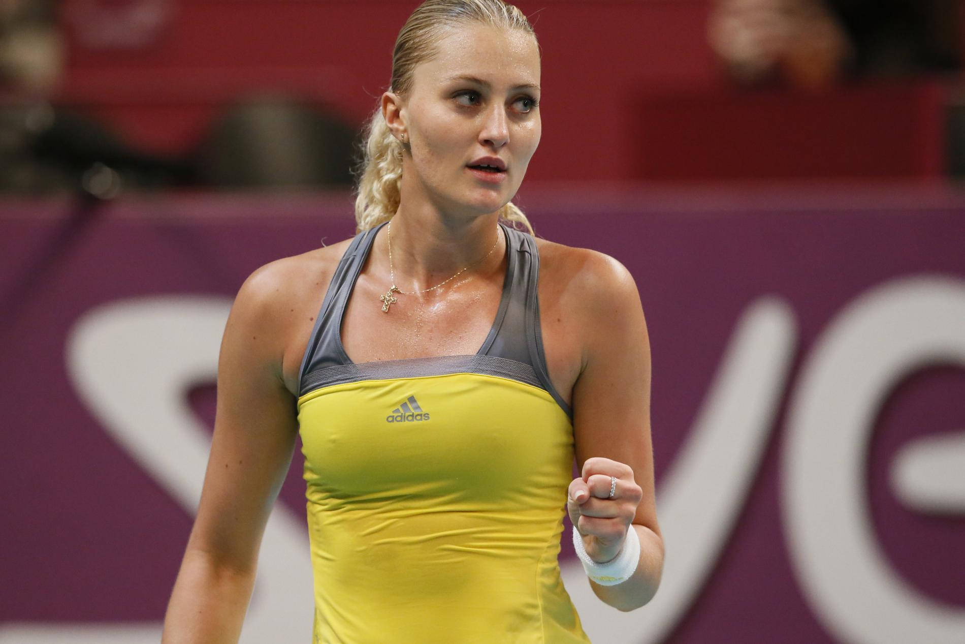 Kristina Mladenovic Sweating Wallpaper