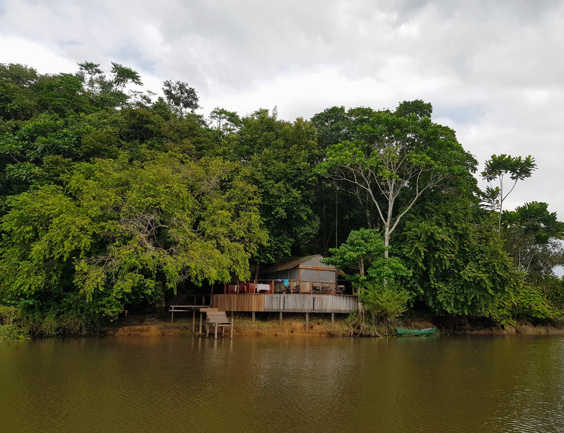 Lakeside House In Gabon Wallpaper