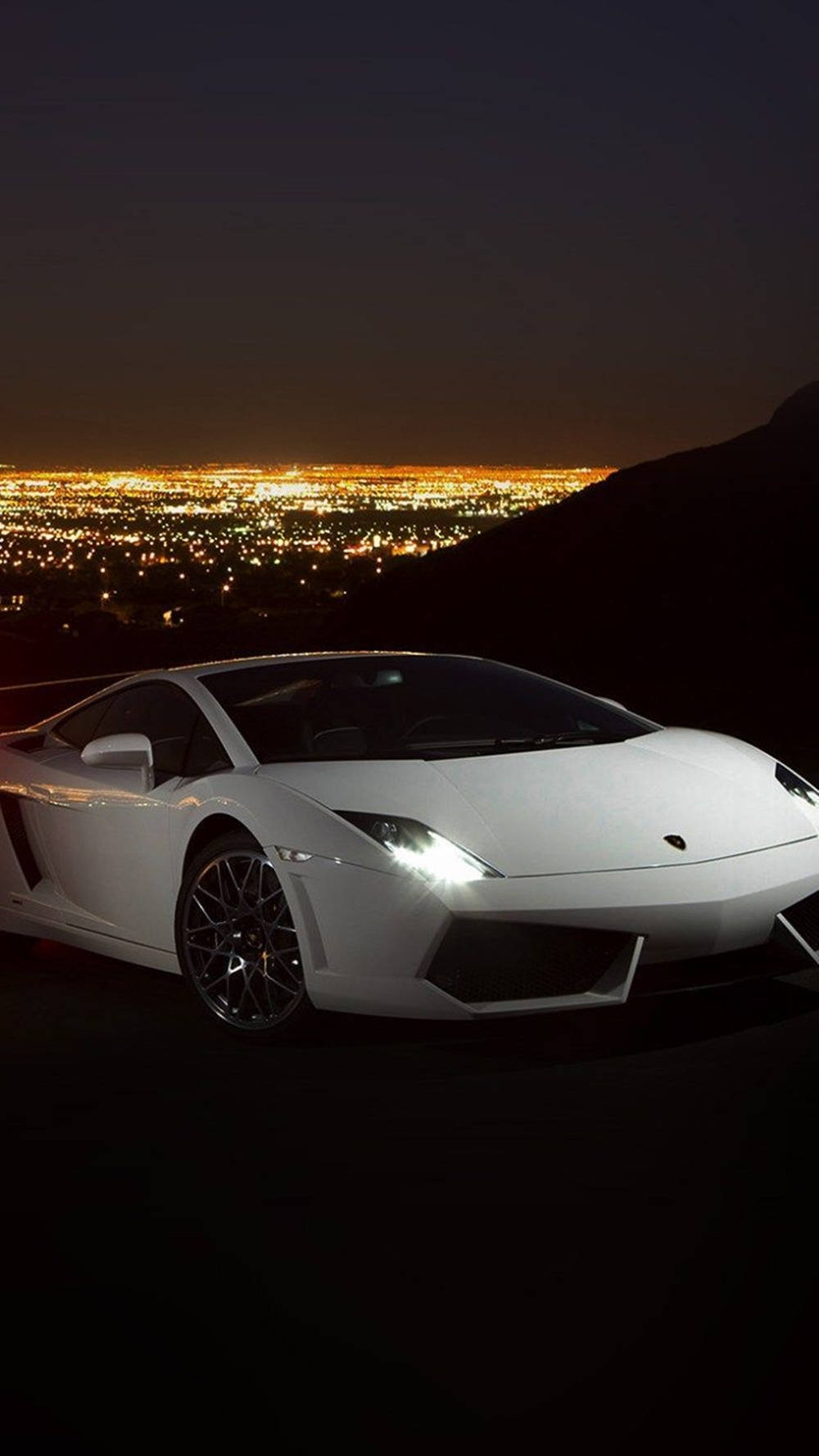 Lamborghini Iphone White Car With City View Wallpaper