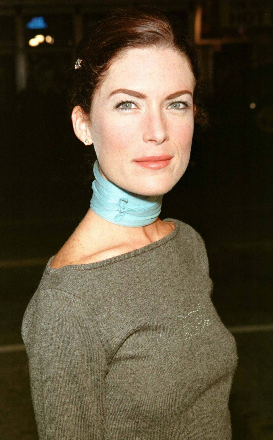 Lara Flynn Boyle At Beloved 1998 Wallpaper