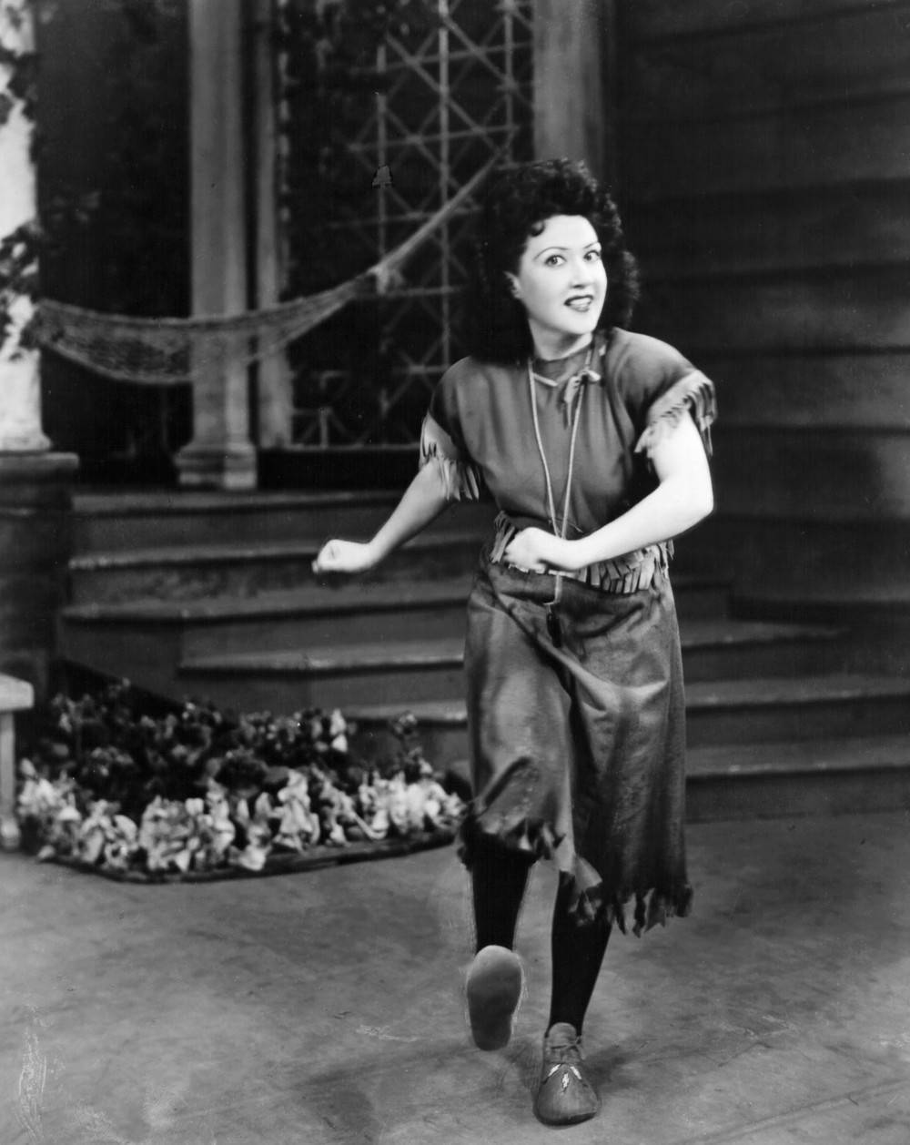 Legendary Broadway Star, Ethel Merman, In Classic Stage Action Wallpaper