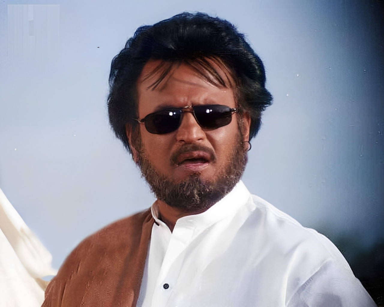 Legendary Indian Actor Rajinikanth In Aarupadayappan Role Wallpaper