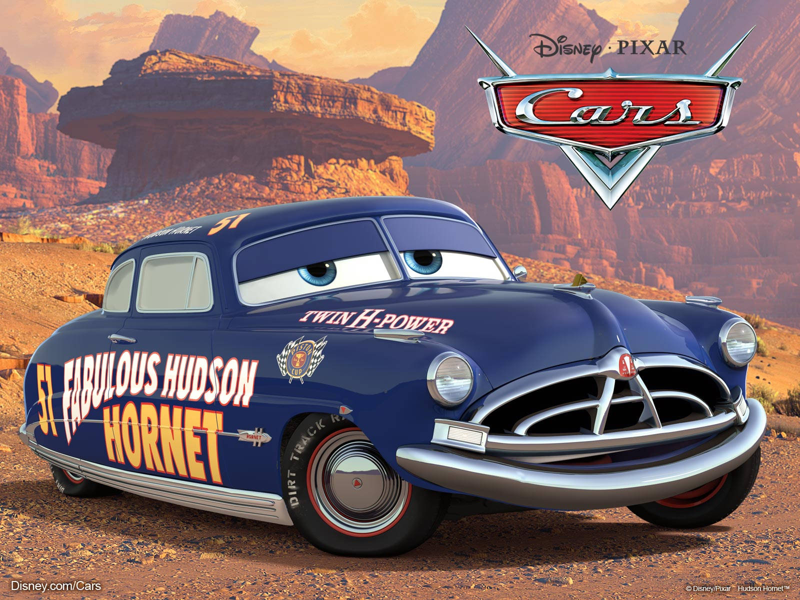 Lightning Mcqueen And Hudson Hornet's Heartwarming Moments Wallpaper