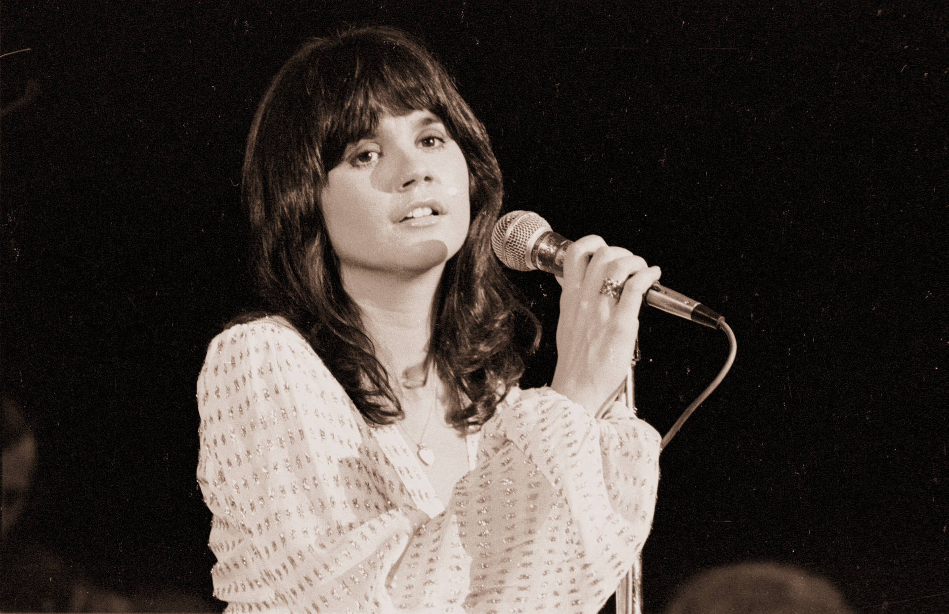 Linda Ronstadt Rock Artist Wallpaper