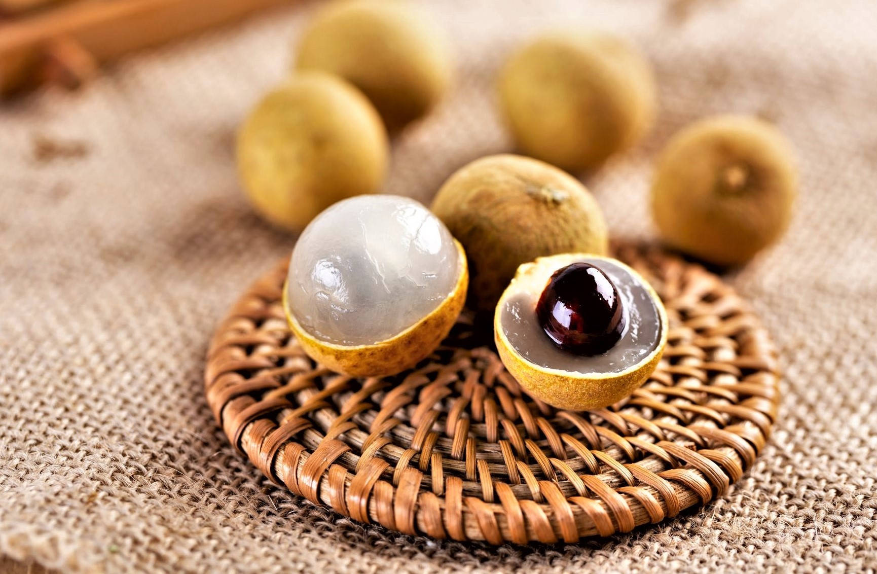 Longan Fruits On Coaster Wallpaper