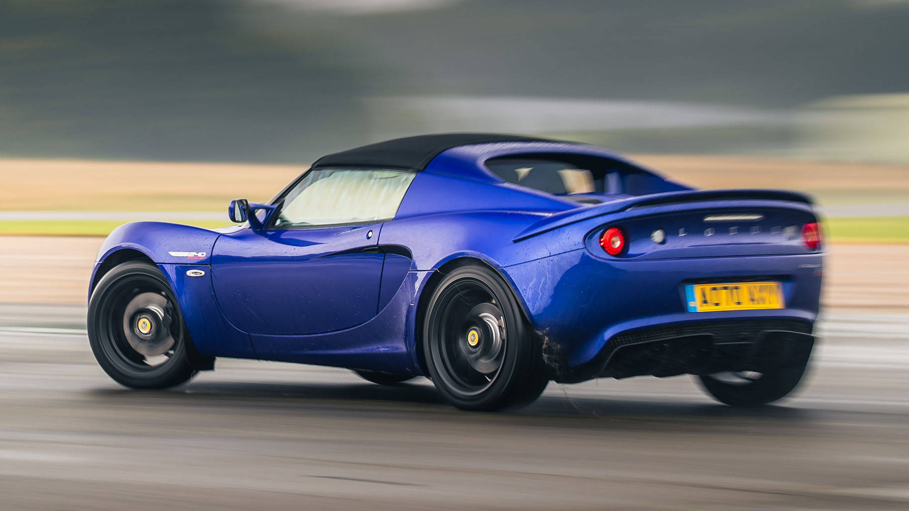 Lotus Elise Sports Car 220 Wallpaper