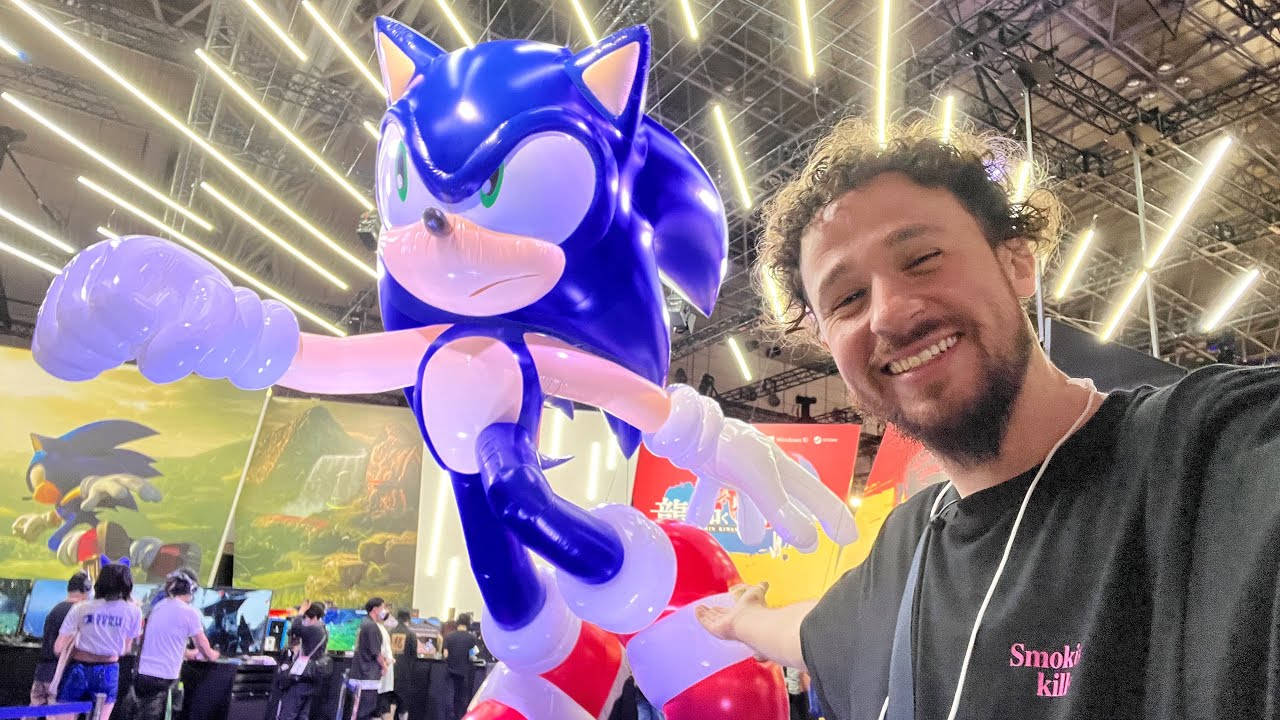 Luisito Comunica With Sonic Wallpaper