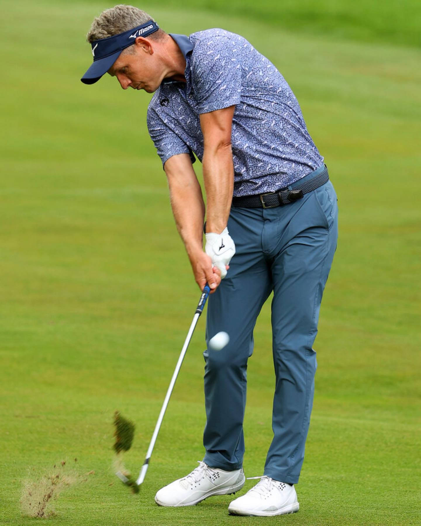 Luke Donald Posture While Hitting Ball Wallpaper