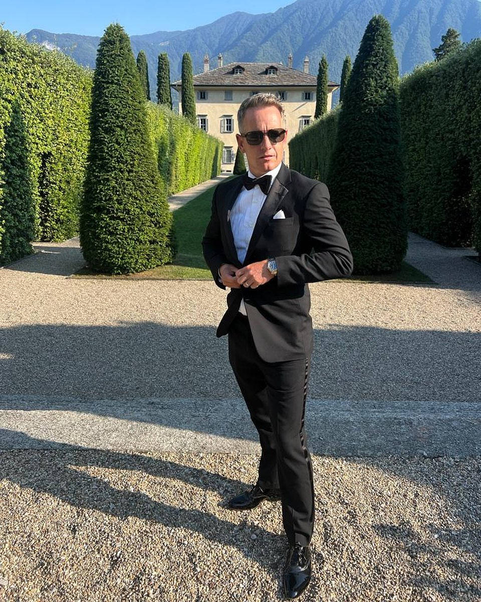 Luke Donald Wearing Tuxedo Wallpaper