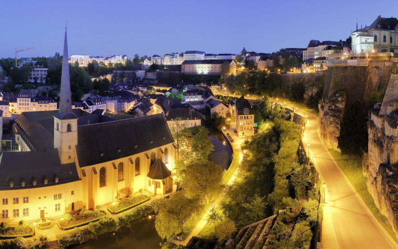 Luxembourg Golden Lights Wallpaper