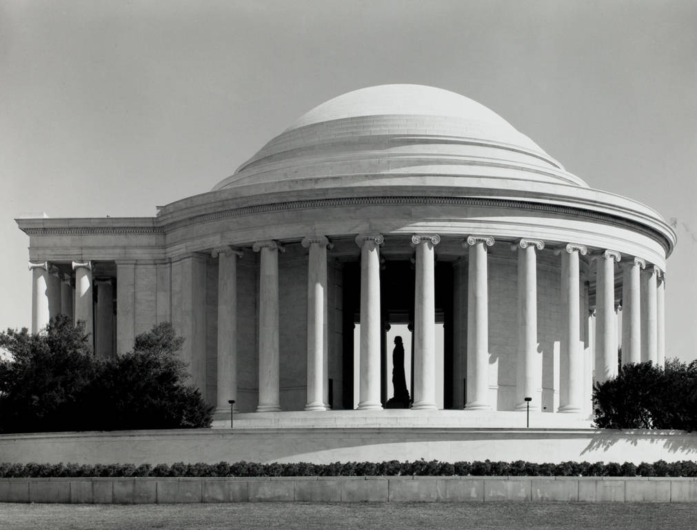 Majestic Jefferson Memorial In Monochrome Wallpaper