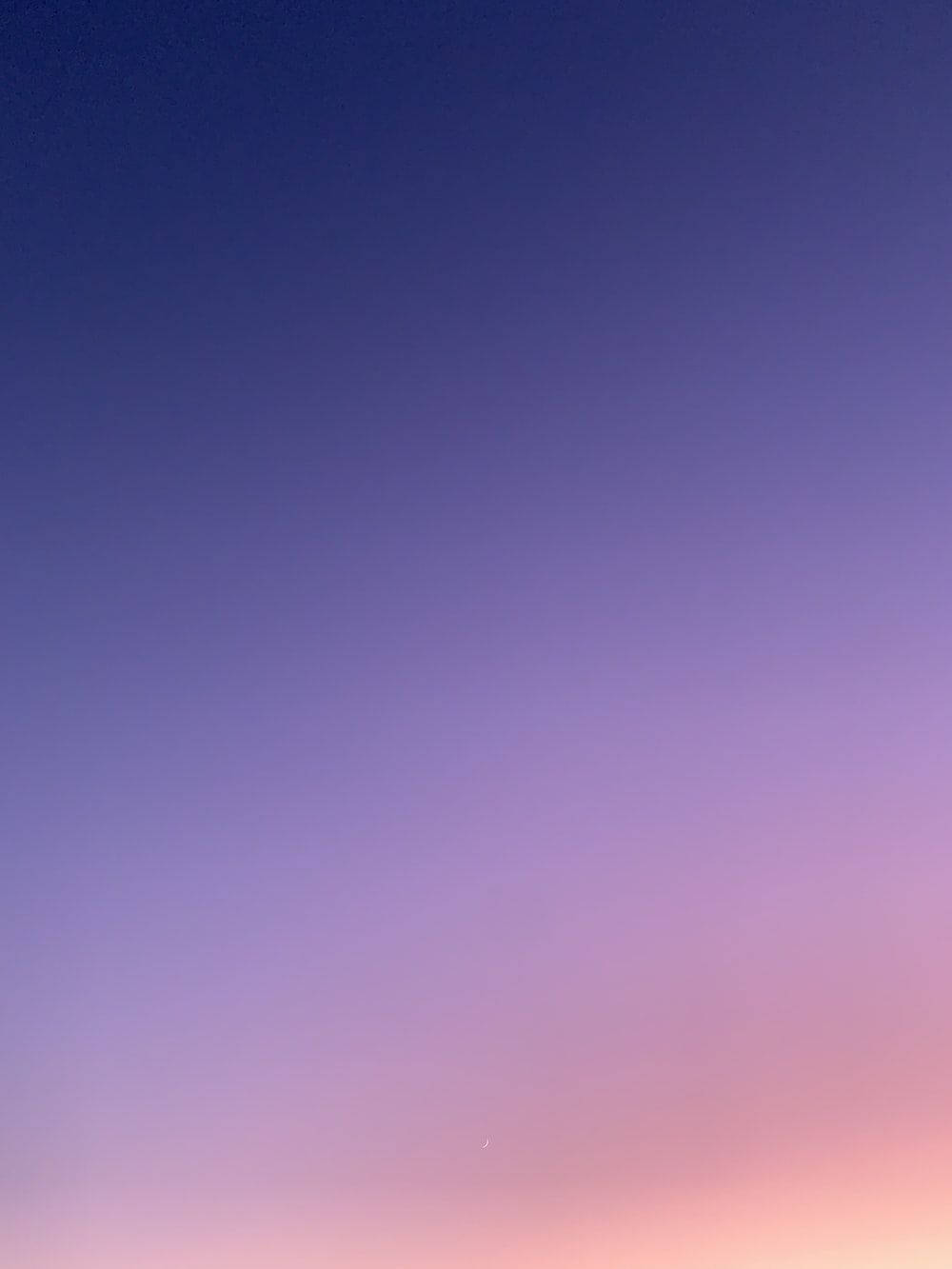 Make A Statement With A Bold Blue Fade Wallpaper