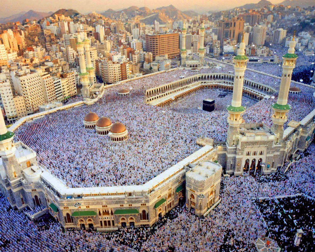 Makkah Hd Ramadan Worshipers Temple Wallpaper