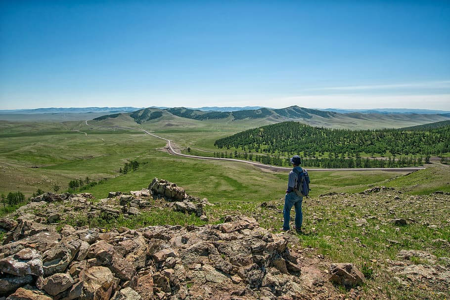 Man Traveling The Mongolias Wallpaper