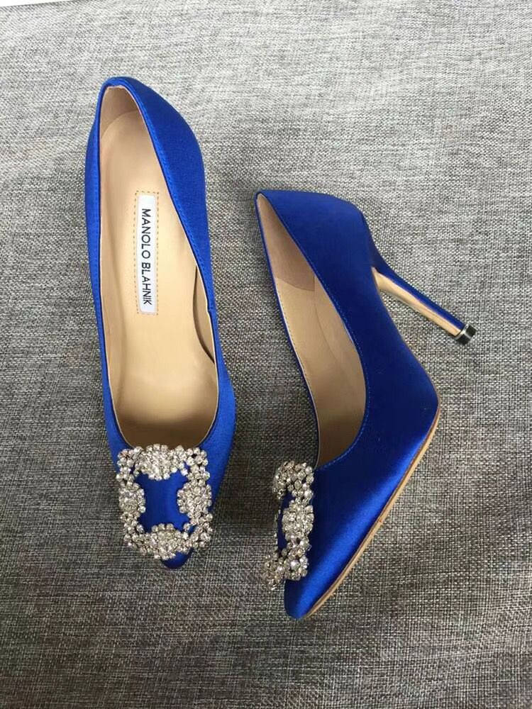 Manolo Blahnik Royal Blue Stilettos Wallpaper