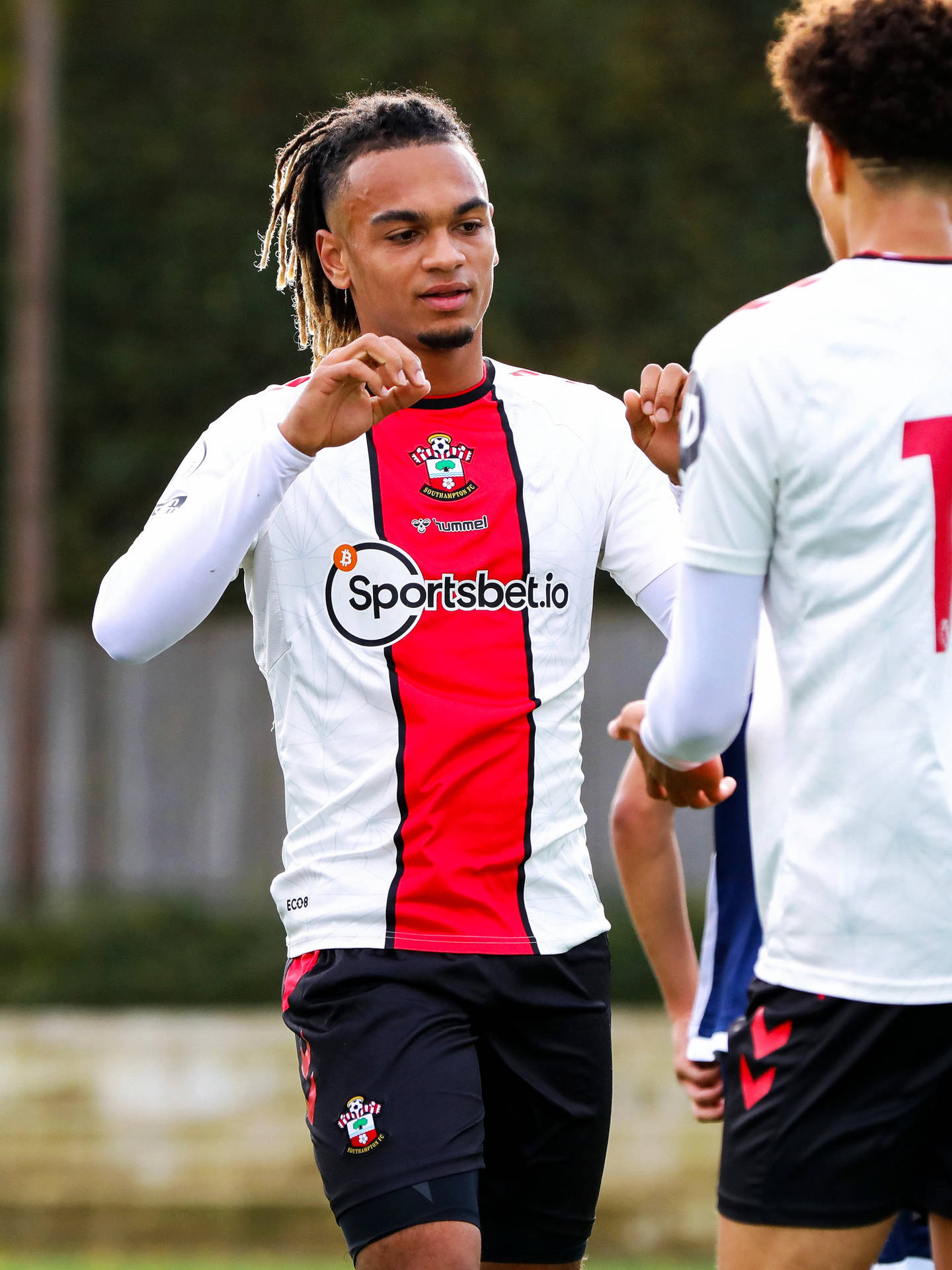 Mara Sekuo During A Southampton Fc Training Wallpaper