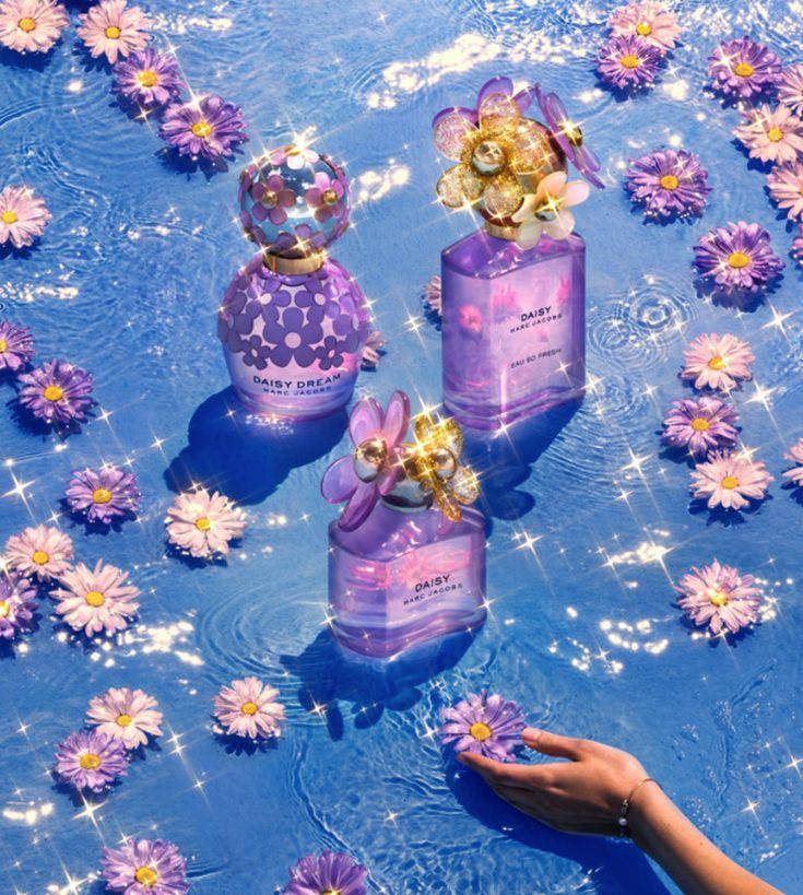 Marc Jacobs Twinkle Perfume Set Wallpaper