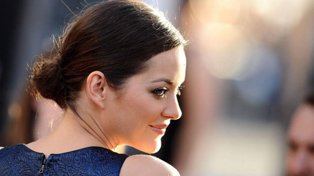 Marion Cotillard In Blue Top Wallpaper