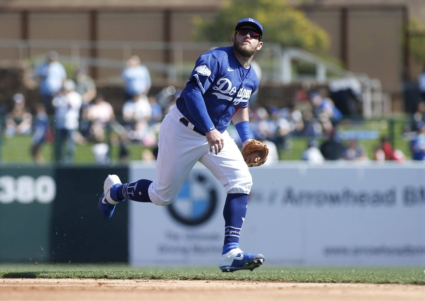 Max Muncy In Blue Jersey Wallpaper