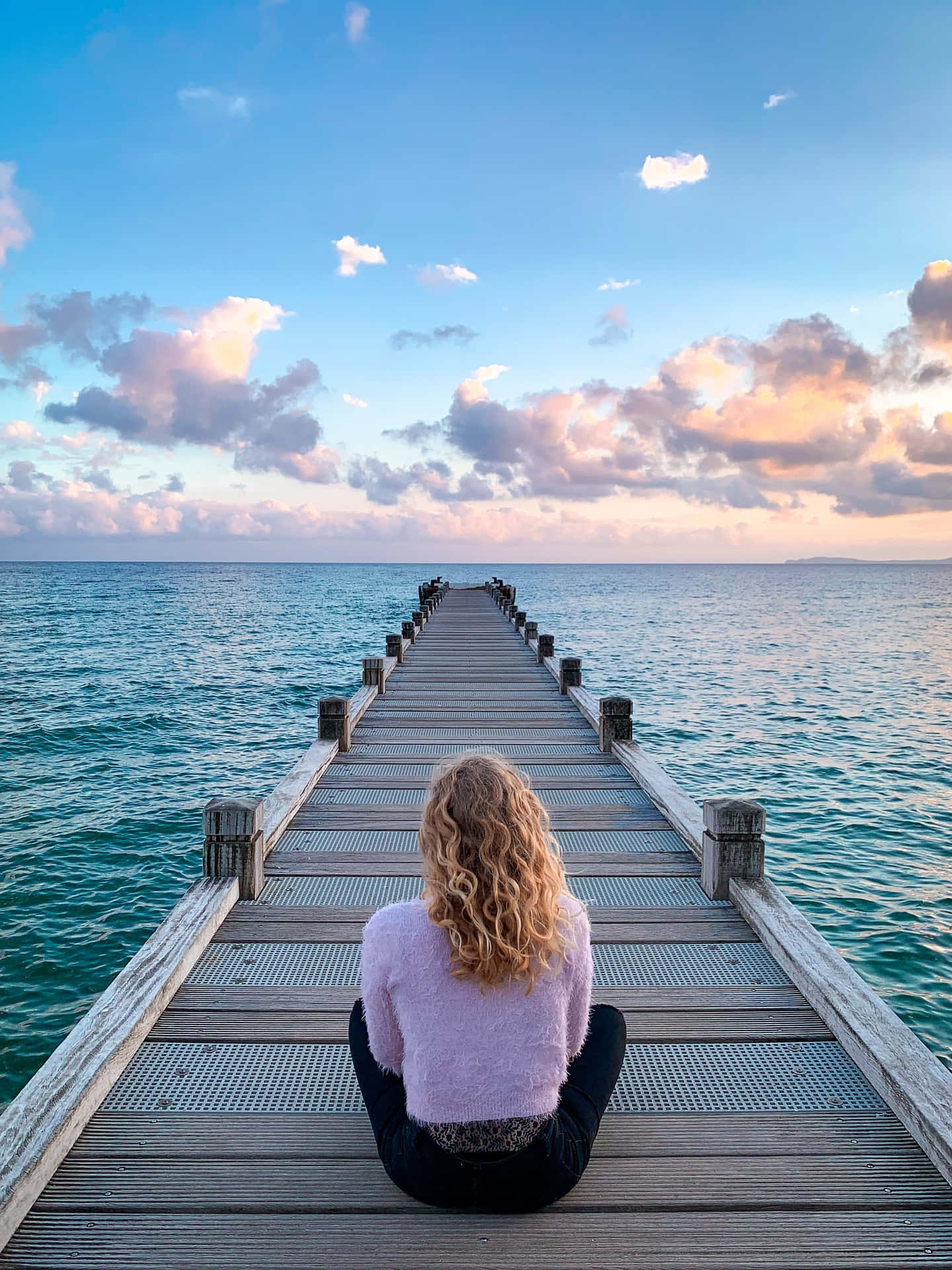 Mindfulness On Beach Walk Wallpaper